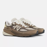 990v6 - Driftwood with Timberwolf and Mushroom / 3